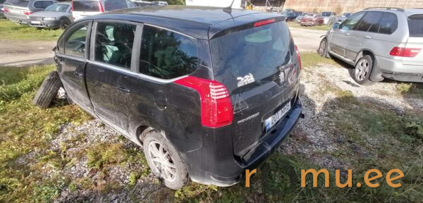 Peugeot 5008 (2012) - Image 4