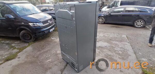 Refrigerator - Image 3