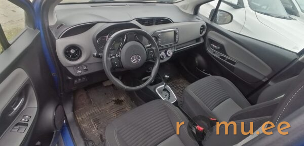 Toyota Yaris (2017) - Image 7