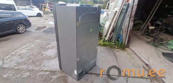 Refrigerator - Image 4