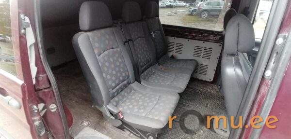 Mercedes-Benz Vito 109 CDi (2005) - Image 8