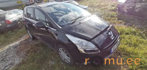 Peugeot 5008 (2012) - Image 2