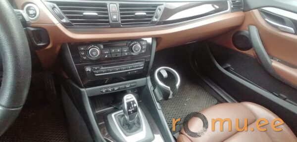BMW X1 SDrive 20d (2014) - Image 8
