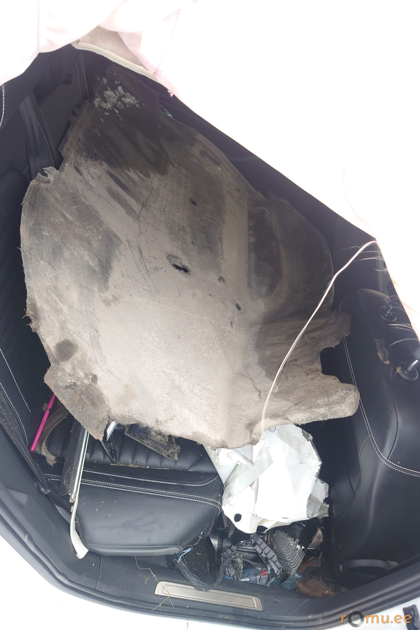 Volkswagen Passat (2021) - Image 11