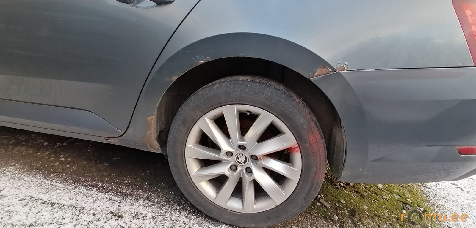 Skoda Superb (2018) - Image 5