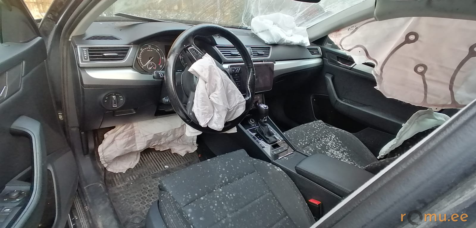 Skoda Superb (2018) - Image 11