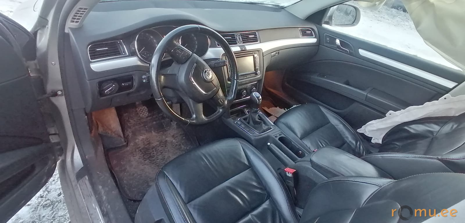 Skoda Superb (2012) - Image 6