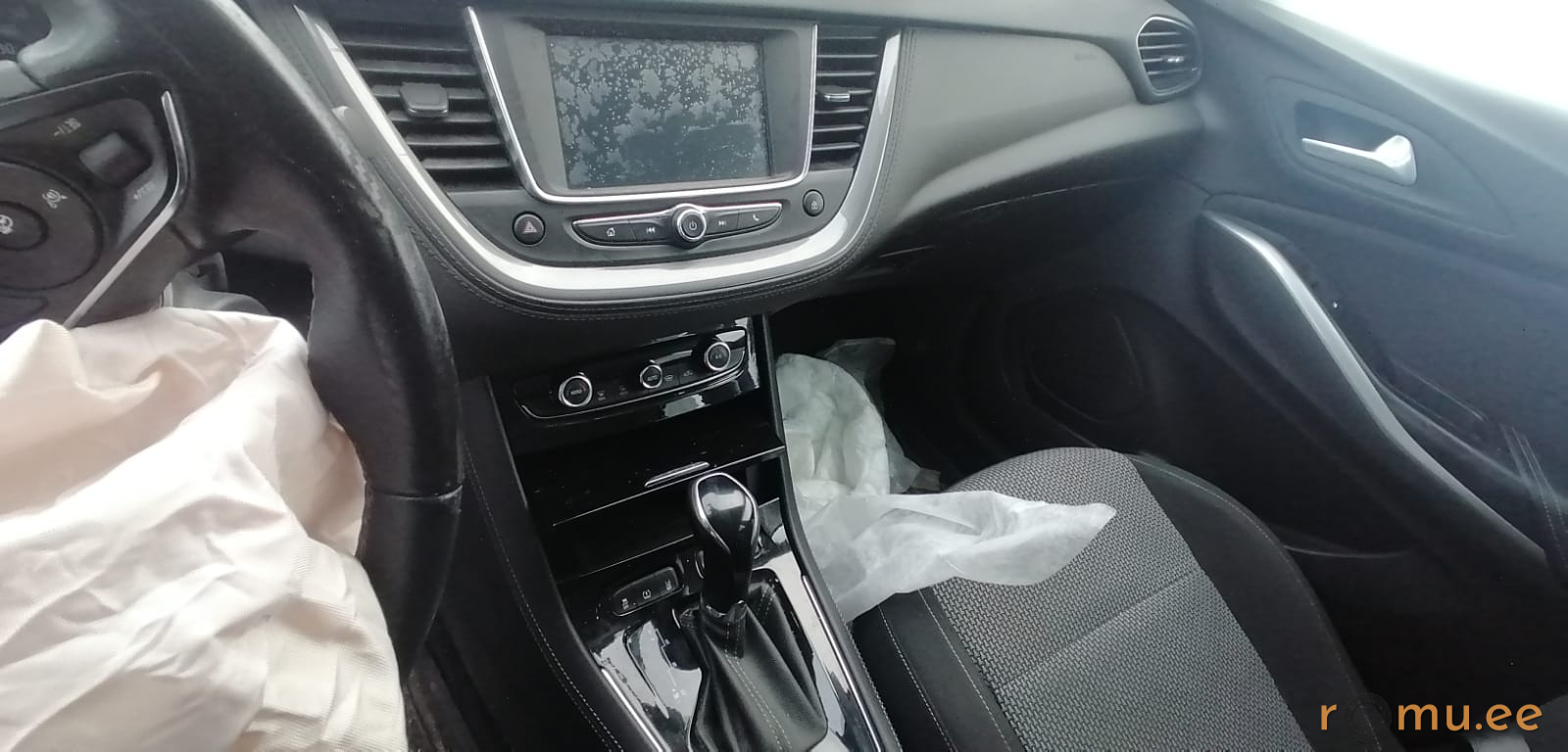 Opel Grandland X (2018) - Image 9