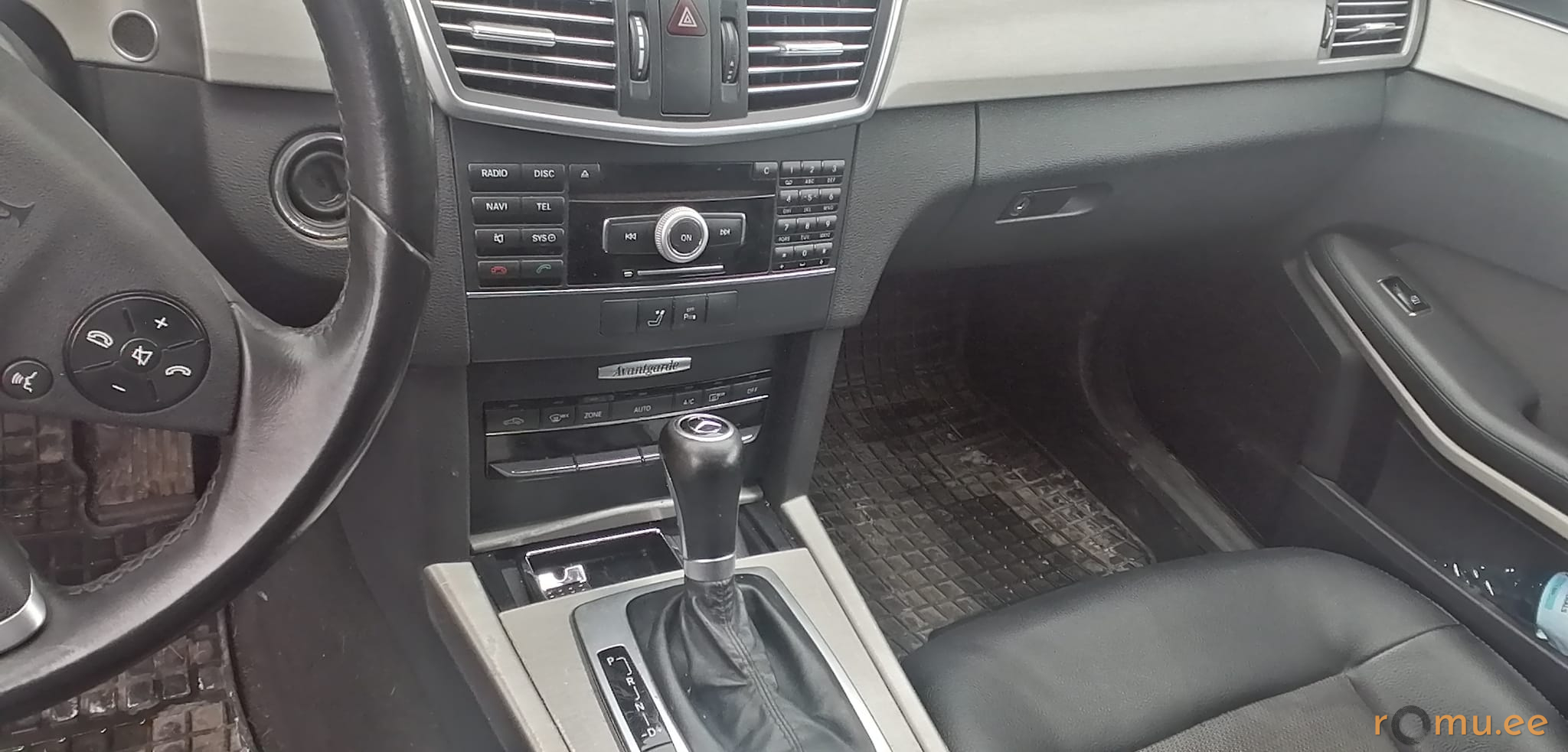 Mercedes-Benz E250 CDi (2011) - Image 7