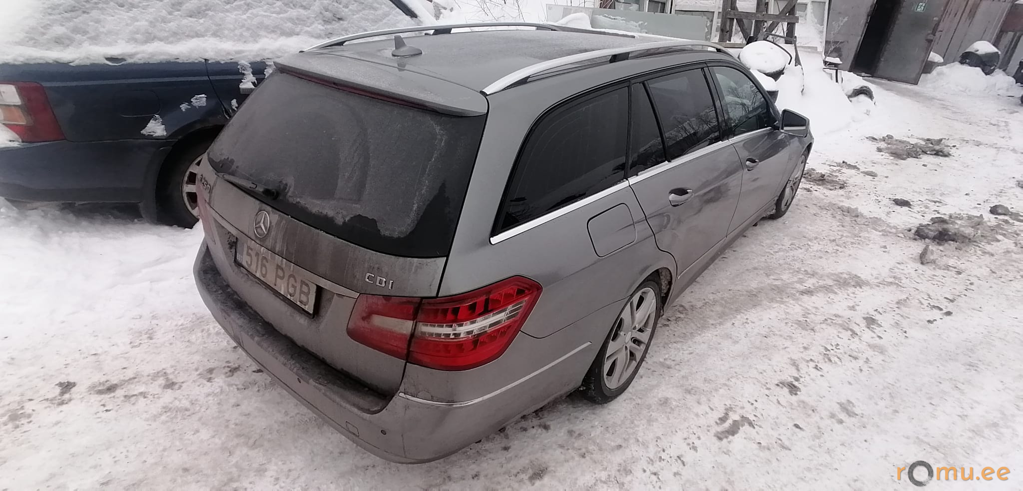 Mercedes-Benz E250 CDi (2011) - Image 3