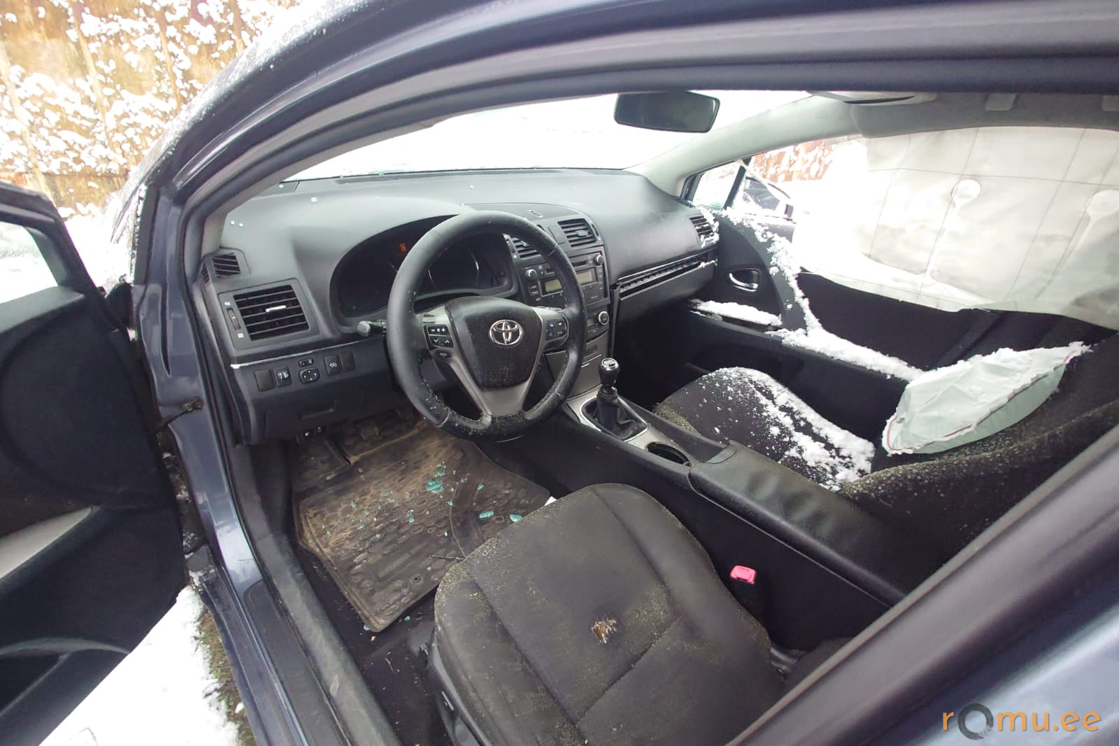 Toyota Avensis (2009) - Image 7