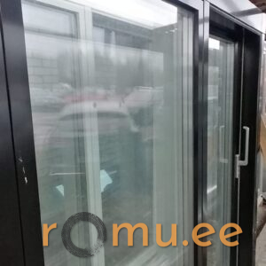 Деревянно-алюминиевая раздвижная дверь