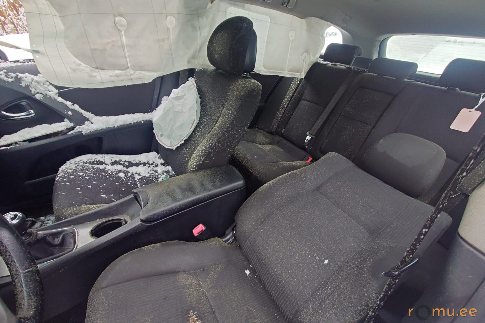 Toyota Avensis (2009) - Image 9