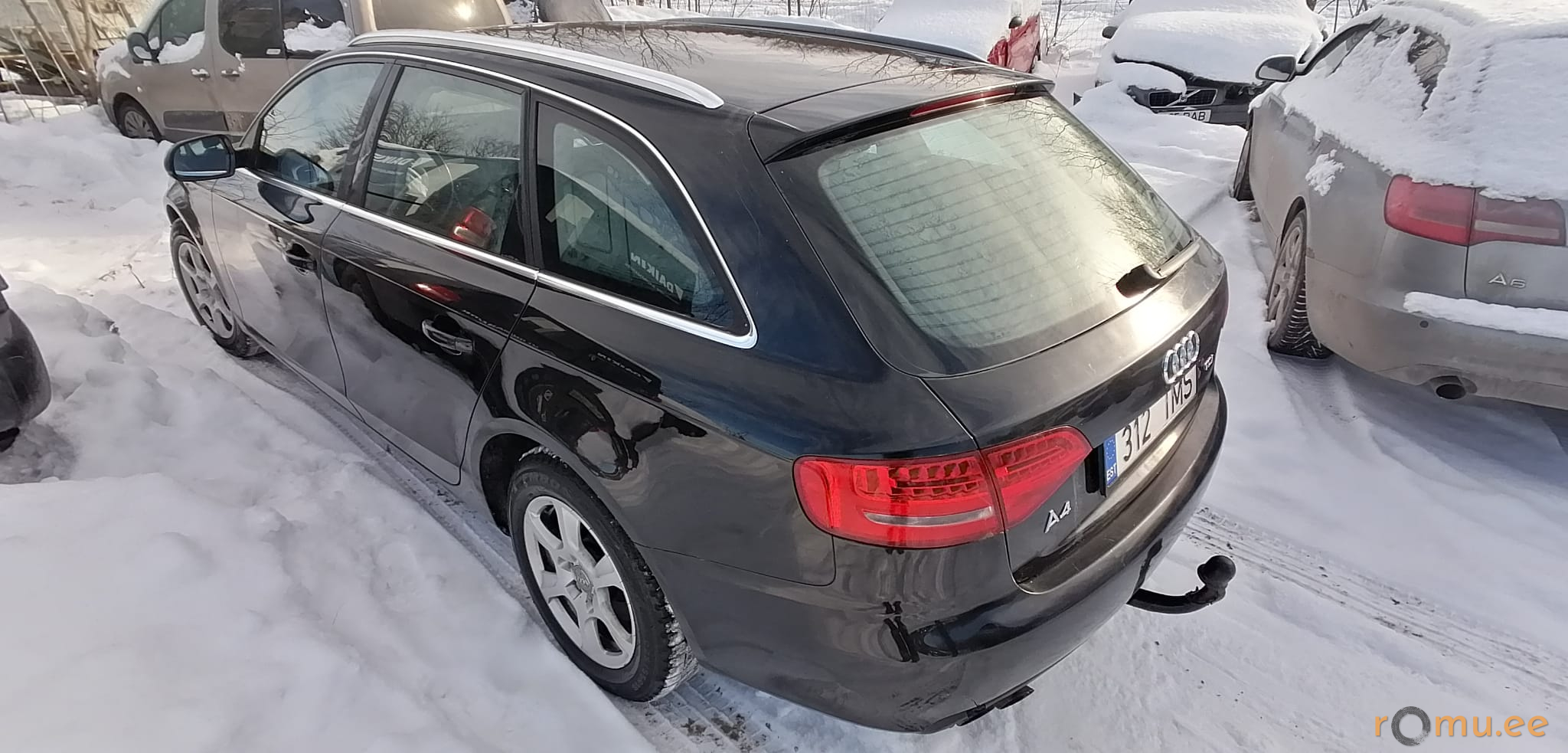 Audi A4 Avant (2011) - Image 4