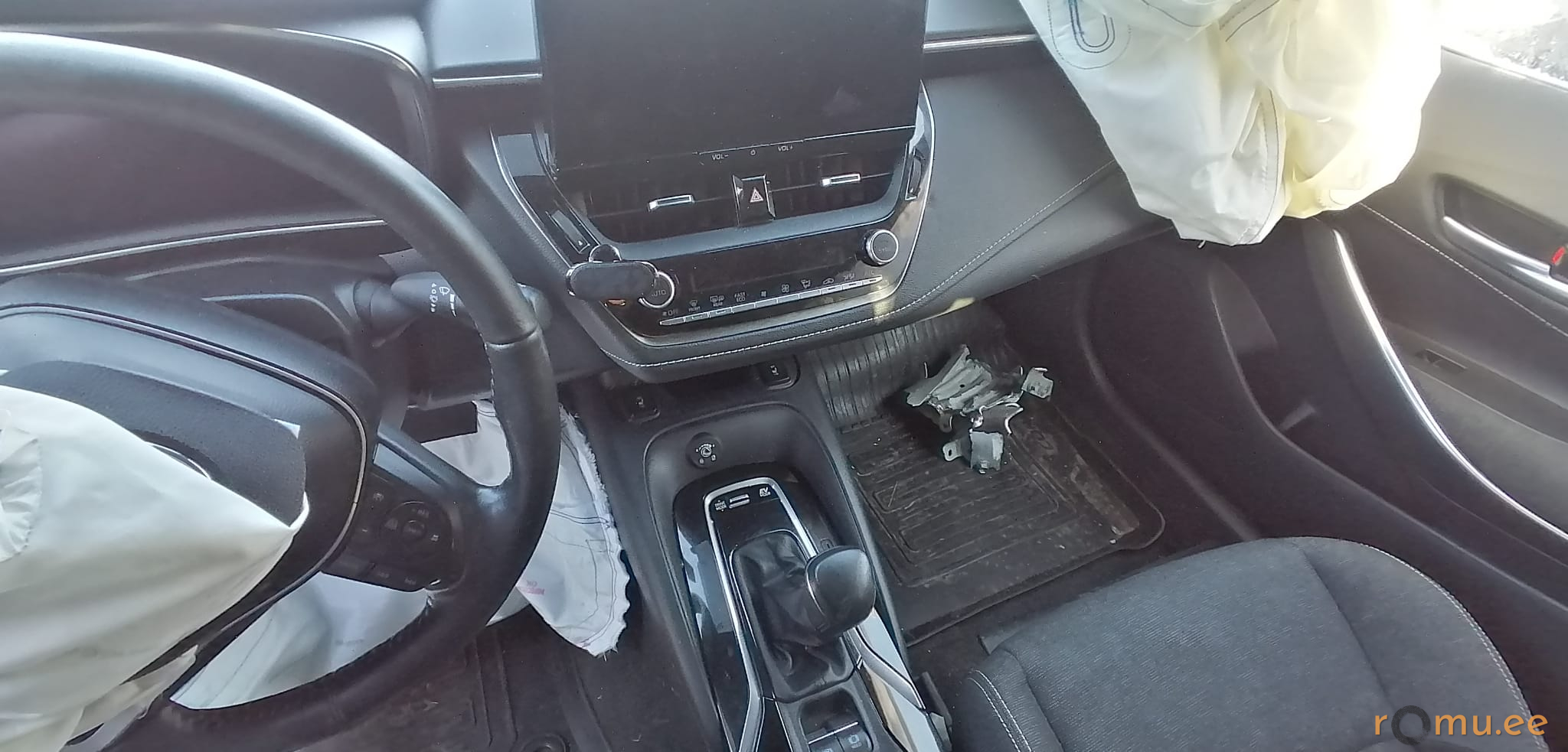 Toyota Corolla (2023) - Image 6