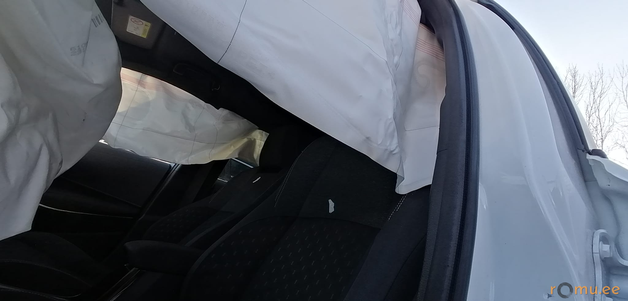 Toyota Corolla (2023) - Image 8