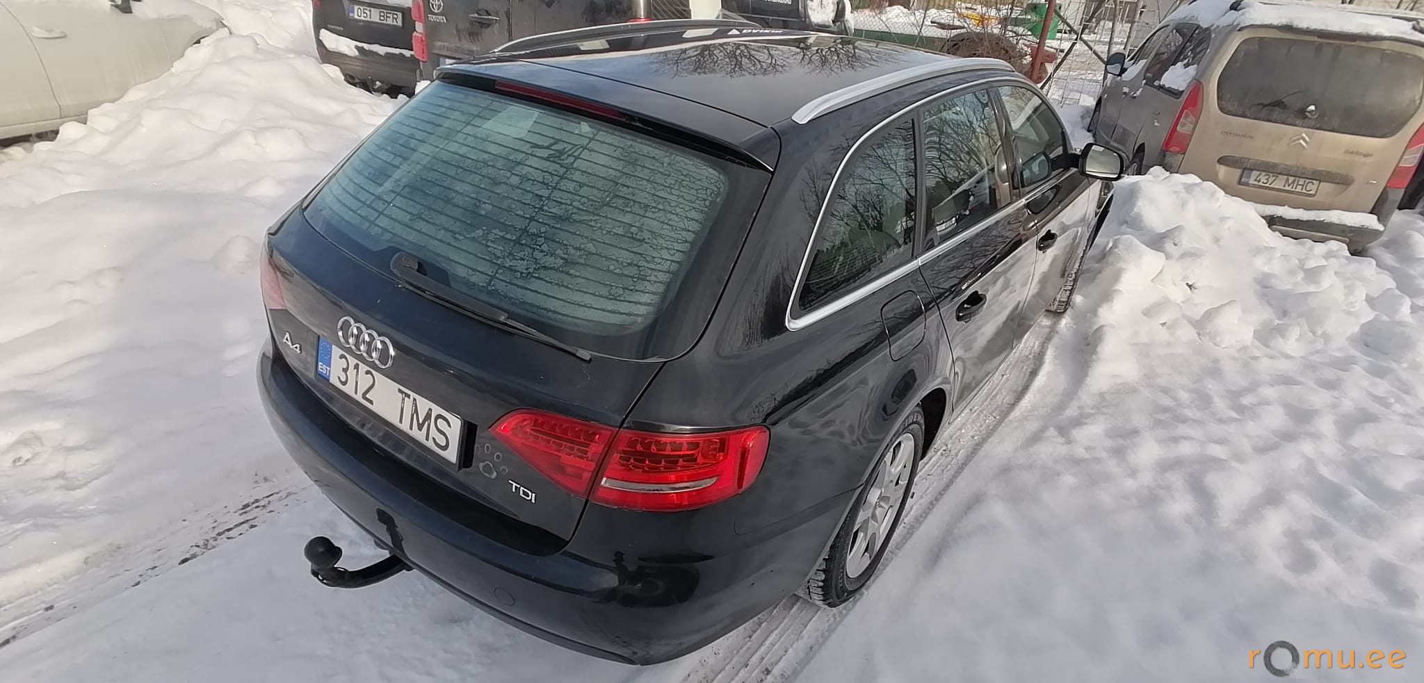 Audi A4 Avant (2011) - Image 3