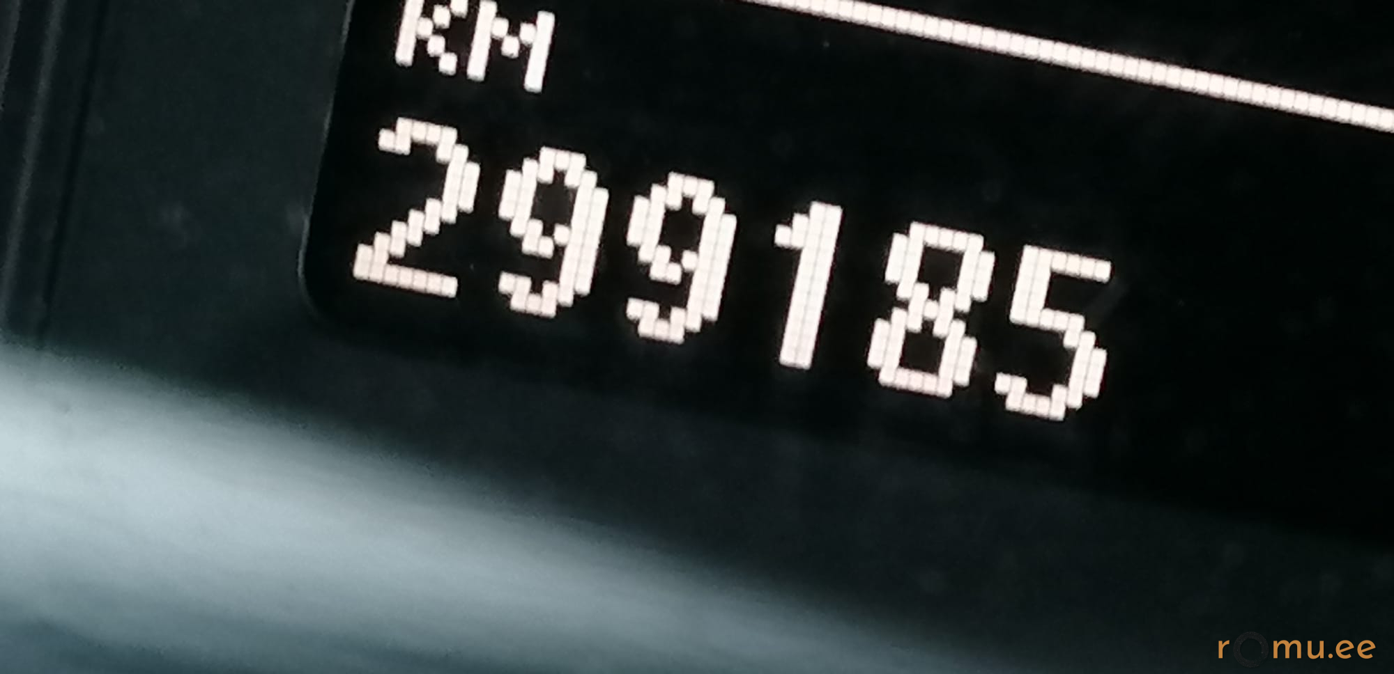 Volkswagen Touran (2011) - Image 10