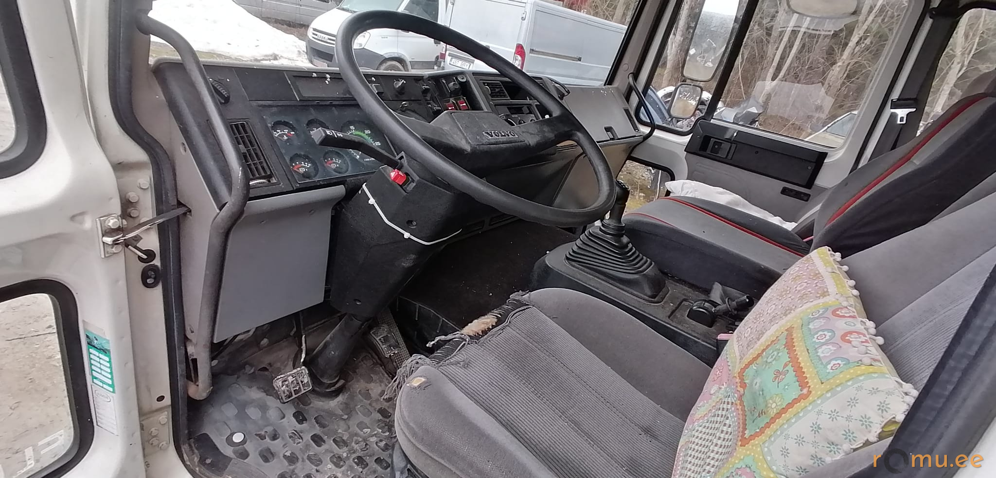 Volvo FL6 (1991) — изображение 6