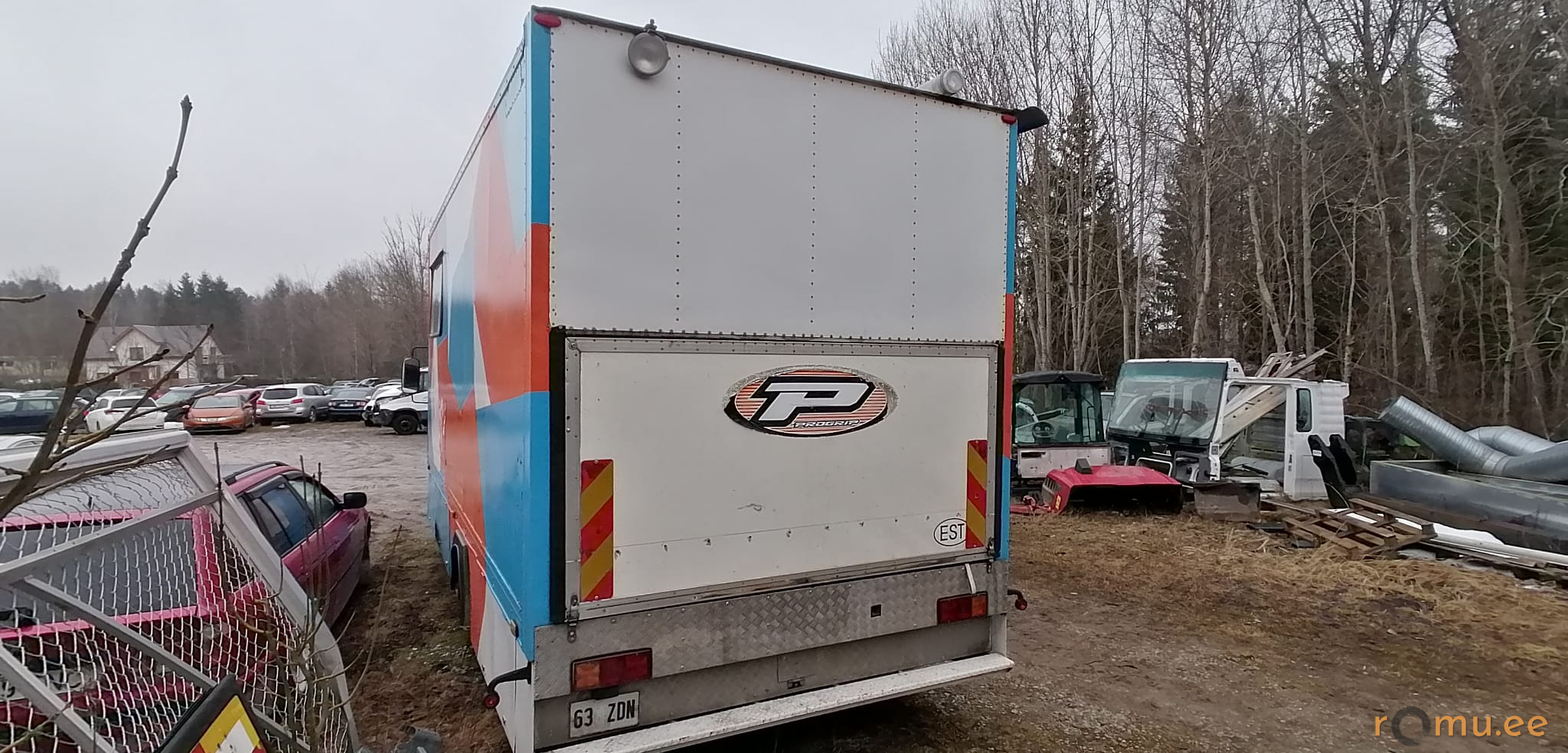 Volvo FL6 (1991) — изображение 3