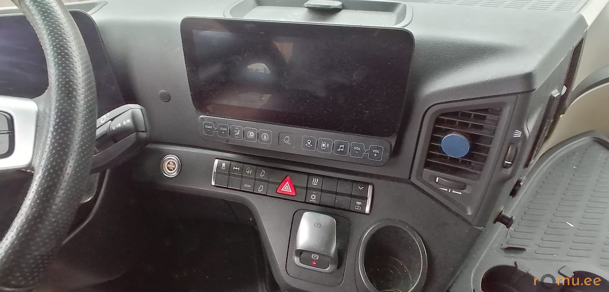 Mercedes-Benz Actros (2022) - Image 12