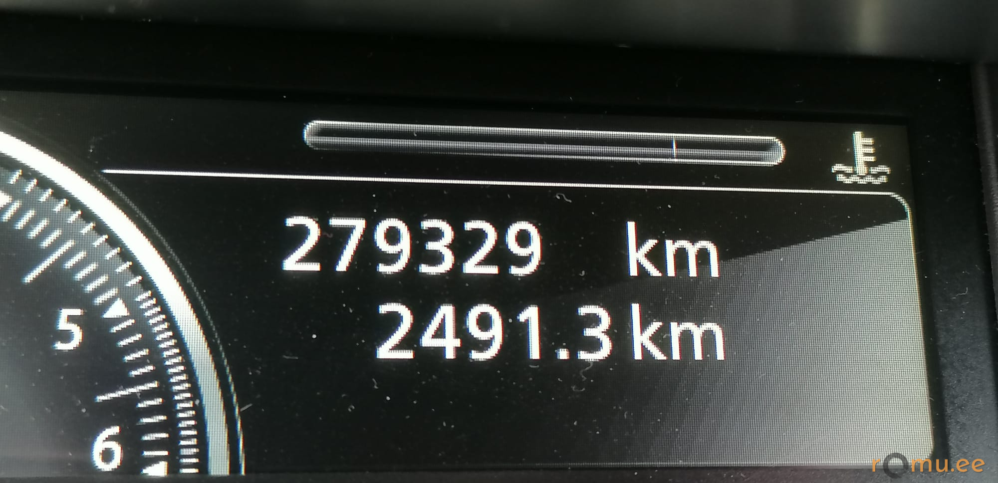 Renault Megane Scenic (2014) - Image 9