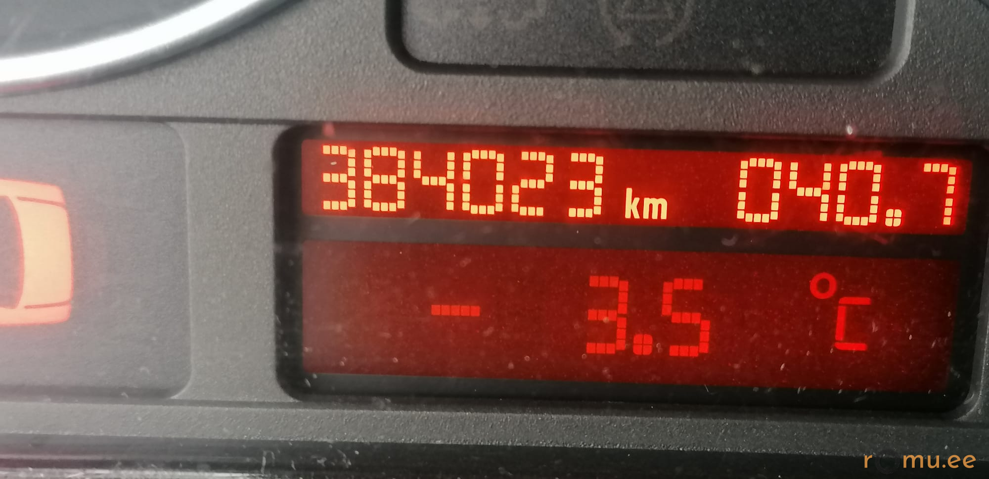 BMW 530d (2002) - Image 9