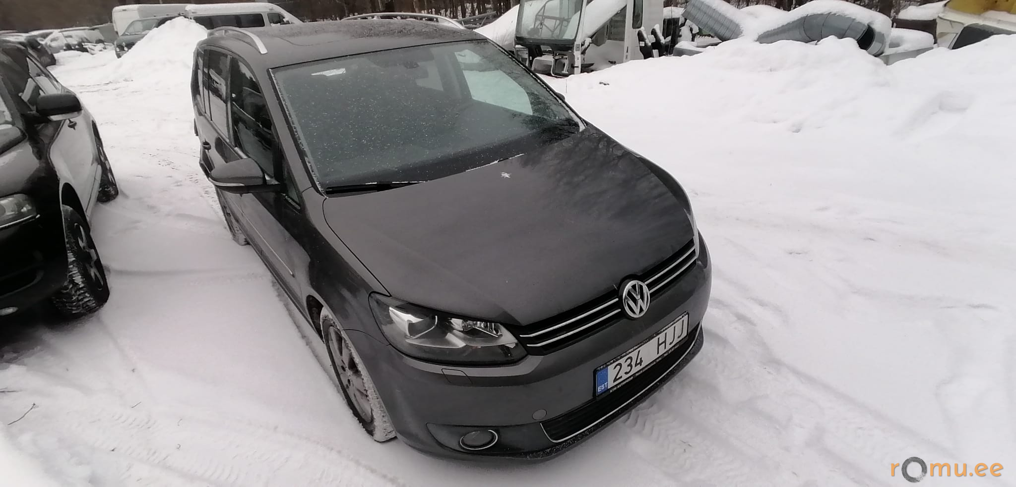 Volkswagen Touran (2011) - Image 2