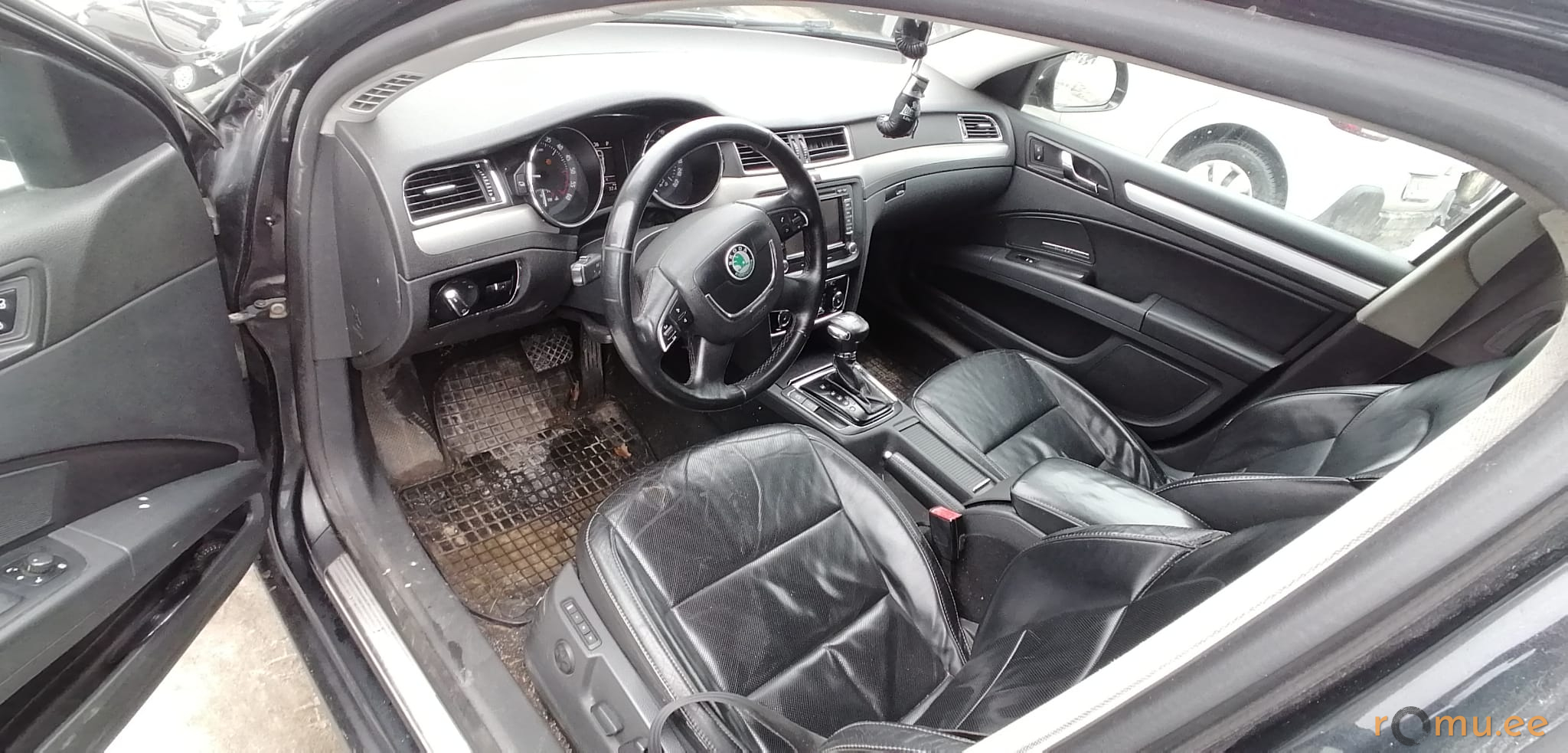 Skoda Superb (2011) — изображение 6