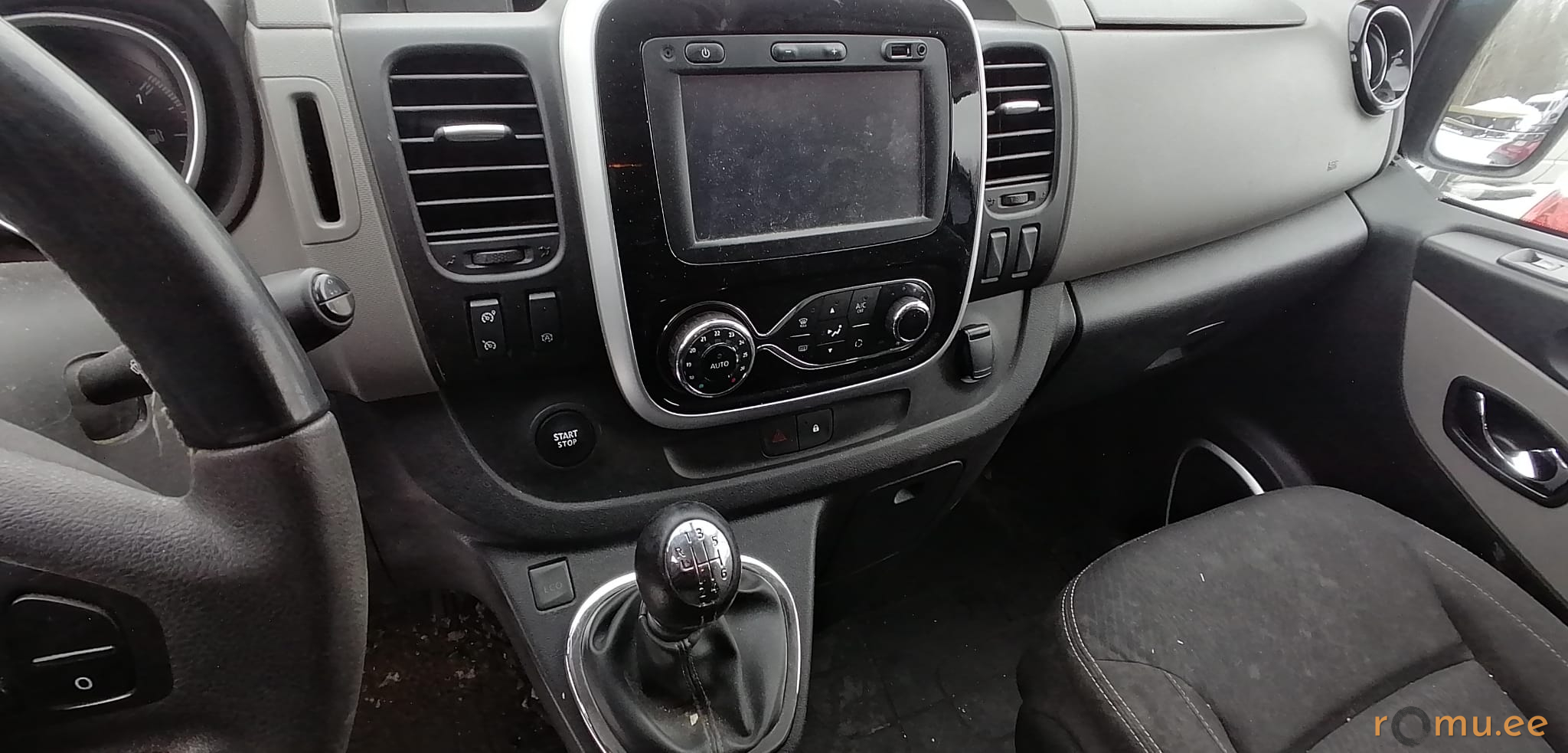 Renualt Trafic (2018) - Image 9