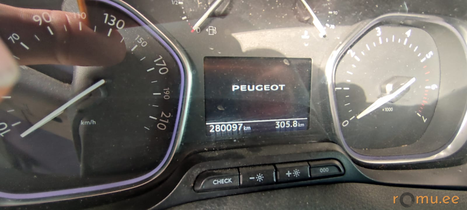 Peugeot Expert (2018) — изображение 9