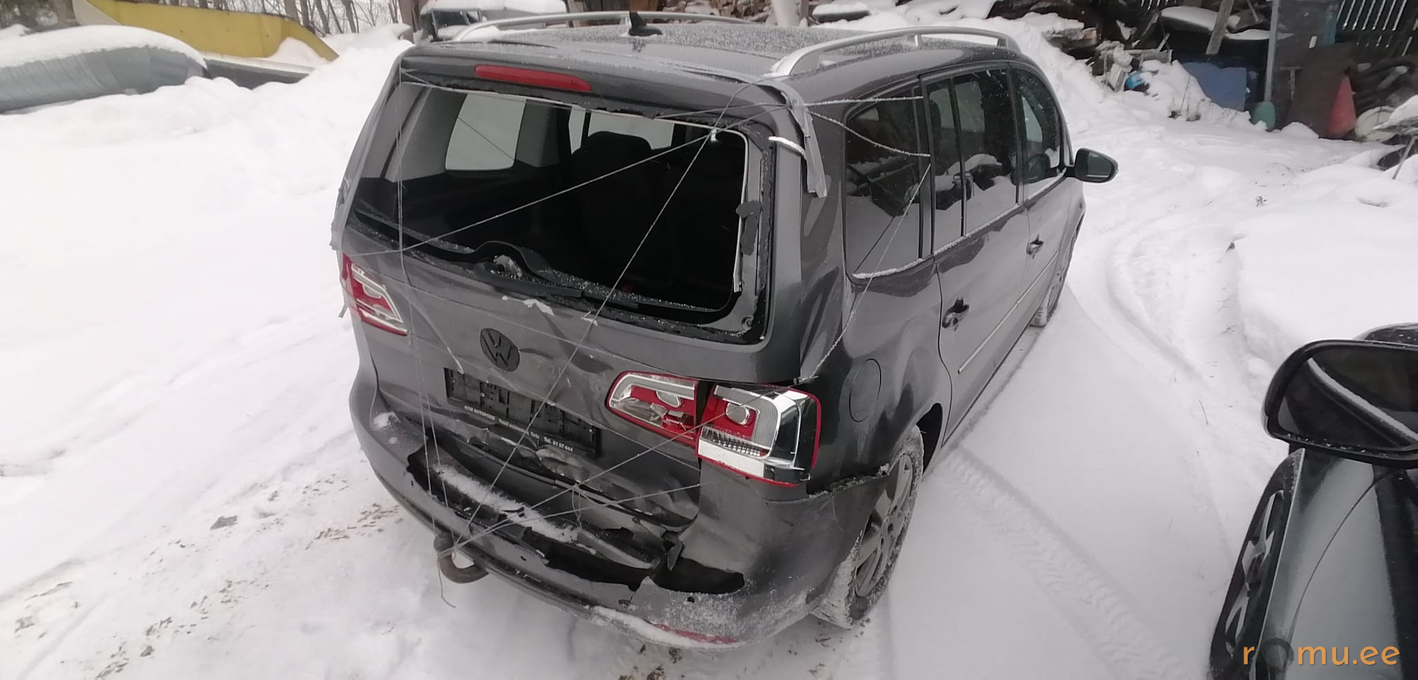 Volkswagen Touran (2011) - Image 3