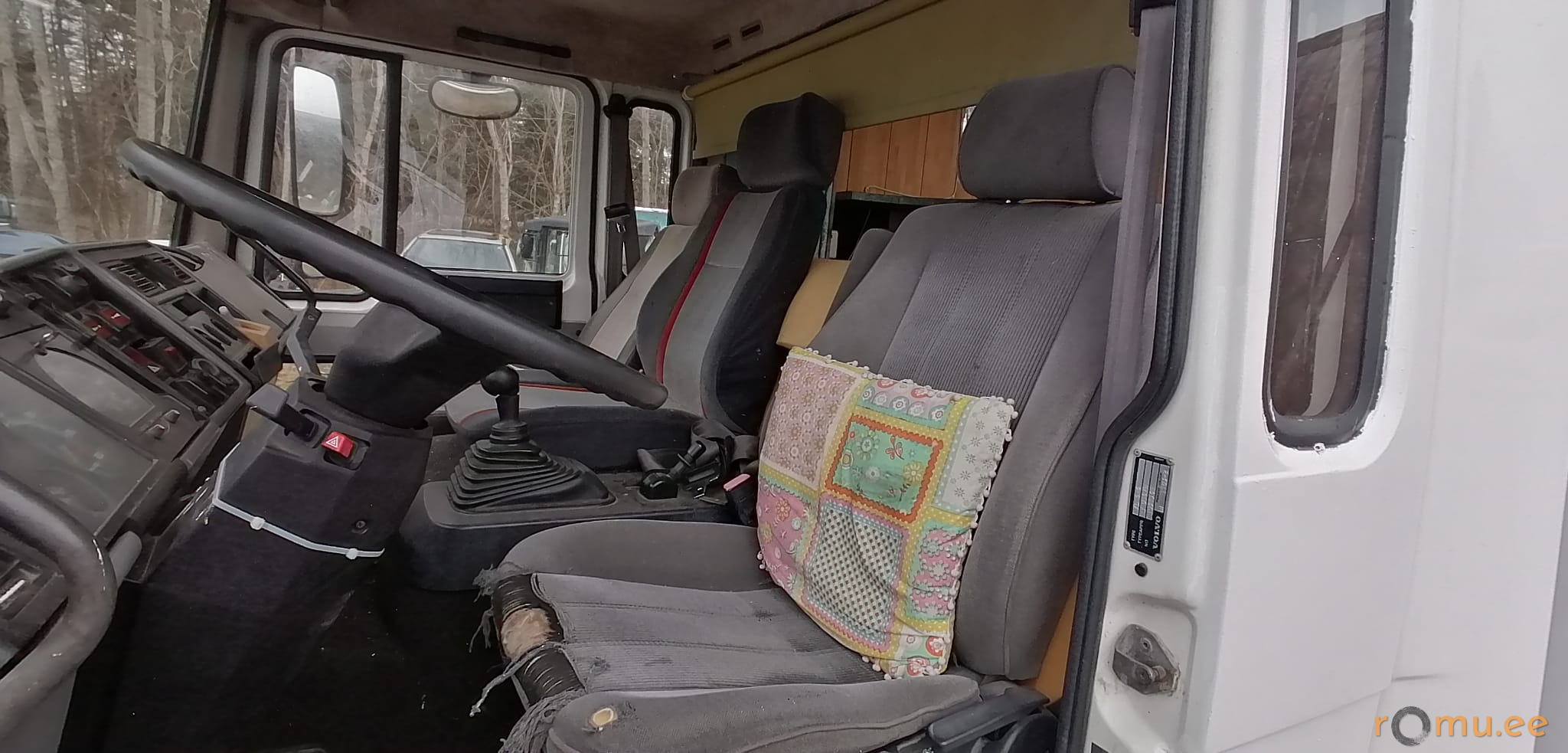 Volvo FL6 (1991) — изображение 7