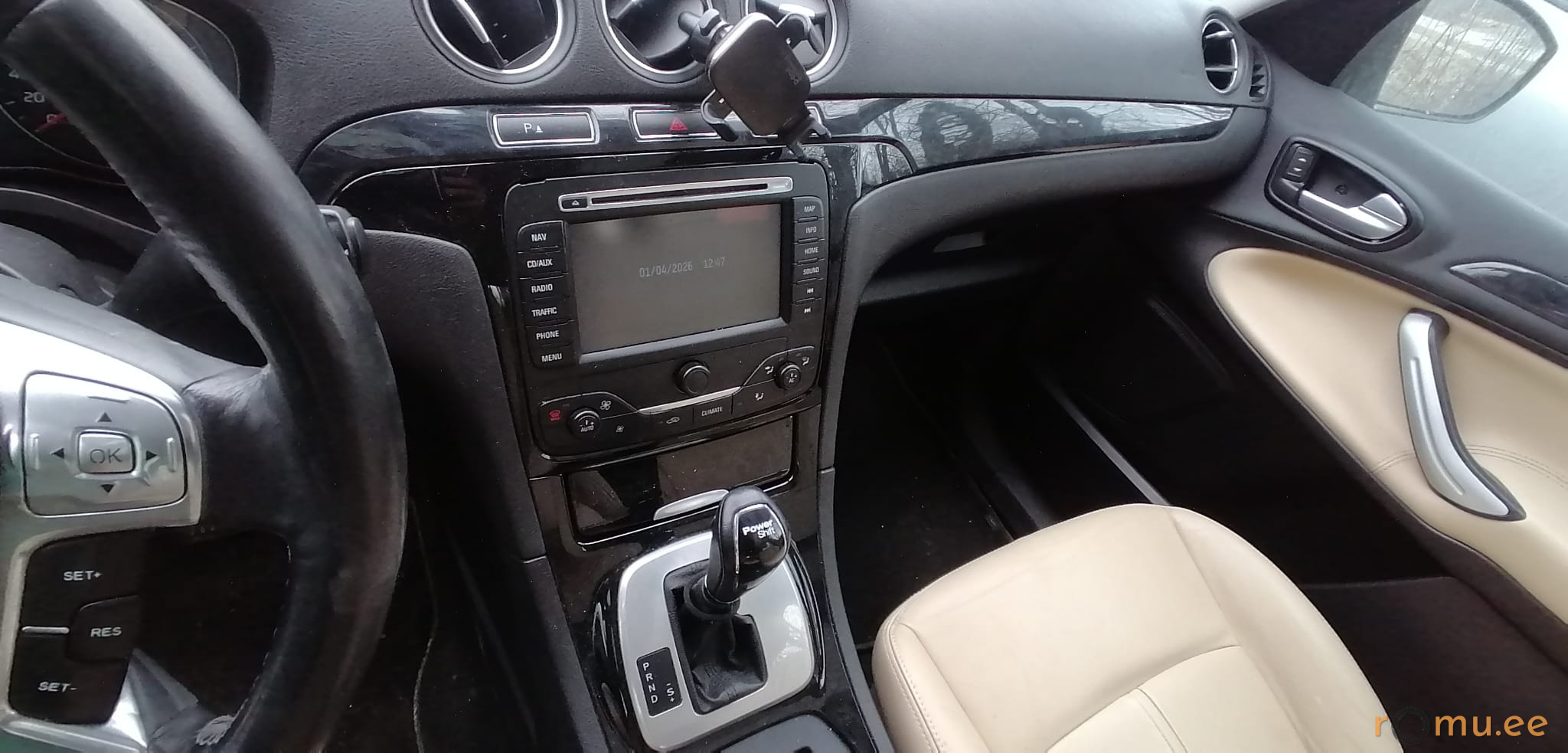 Ford Galaxy (2012) — изображение 6