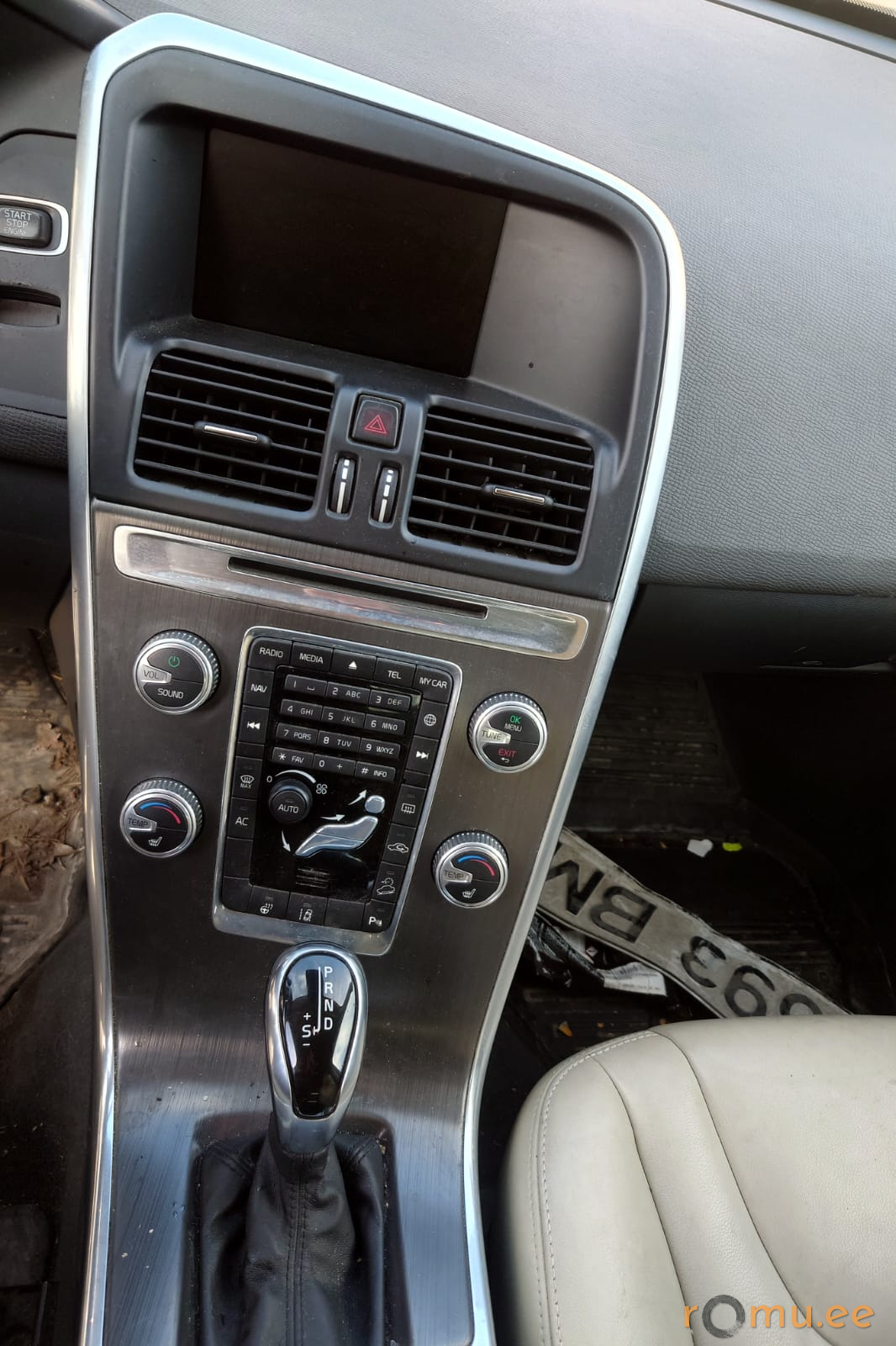 Volvo XC650 (2014) - Image 7