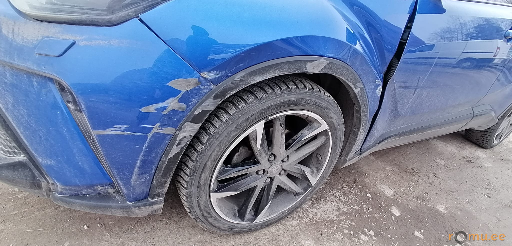 Toyota C-HR (2022) — изображение 6