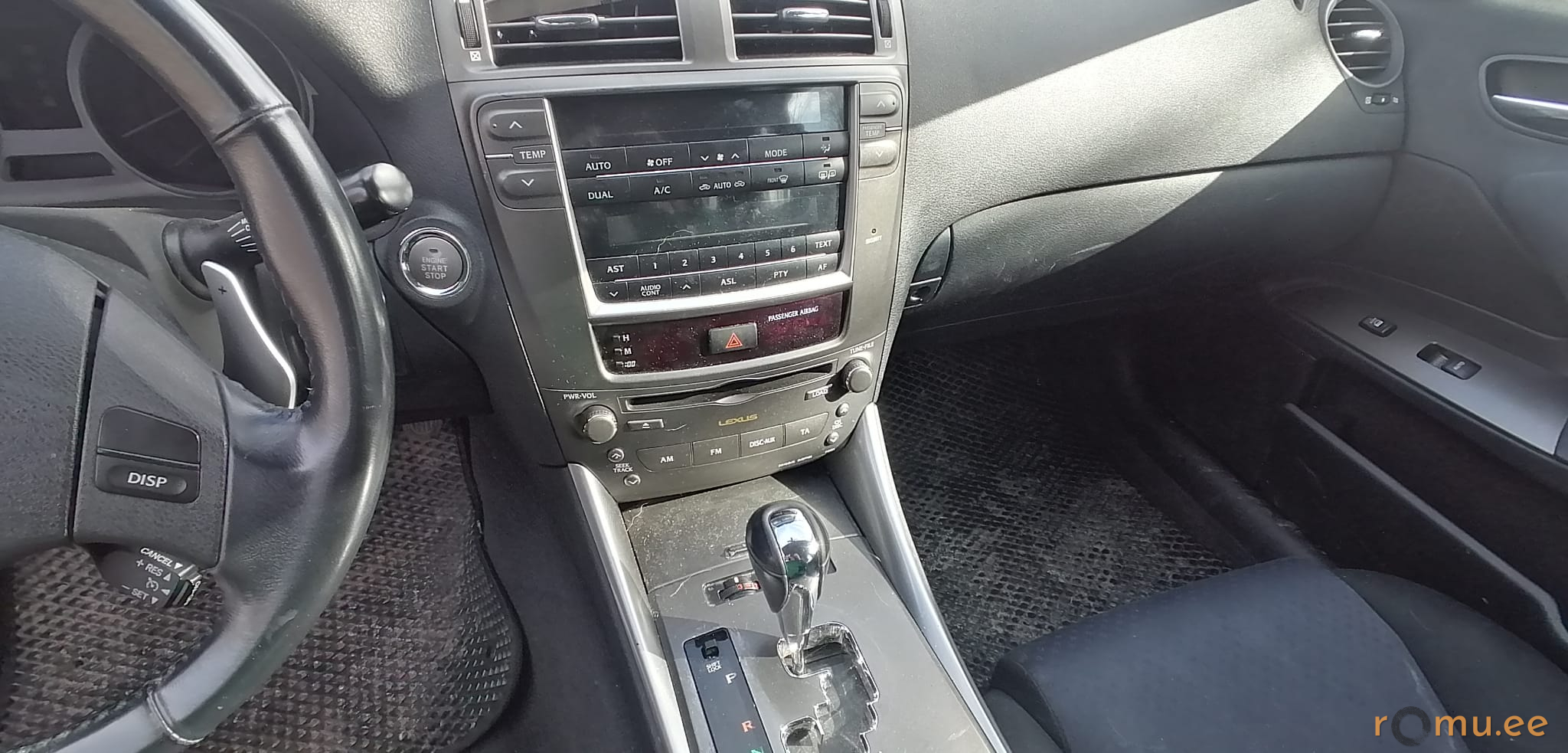 Lexus IS250 (2009) — изображение 8
