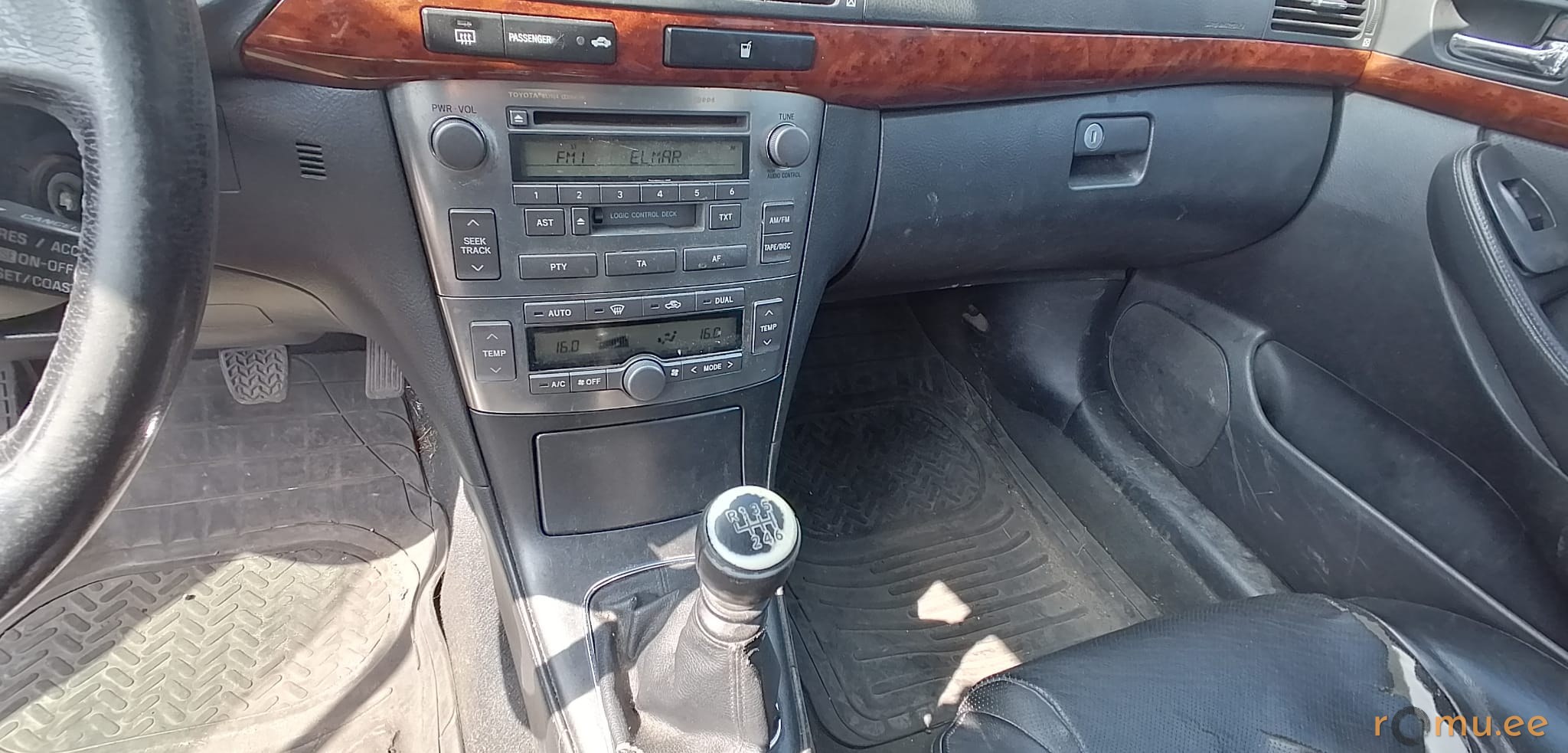 Toyota Avensis (2005) - Image 8
