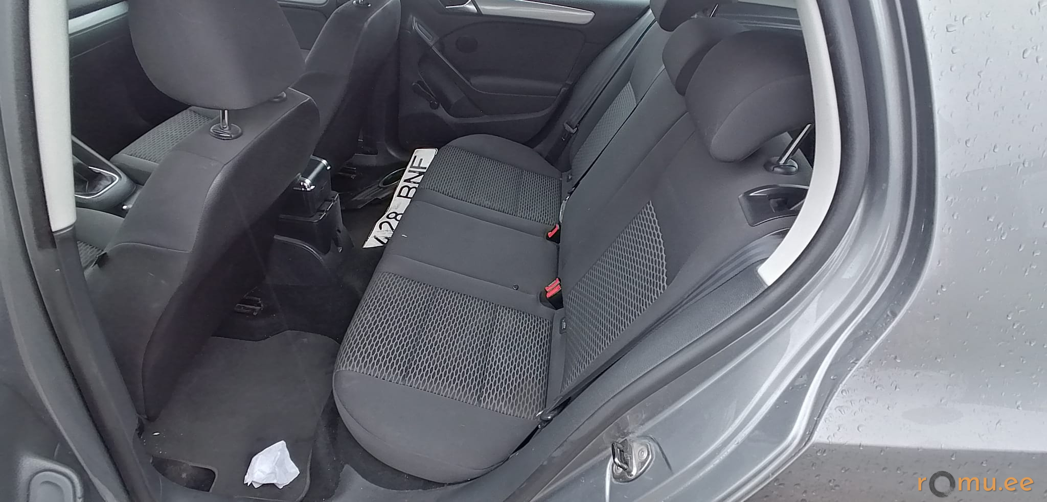 Volkswagen Golf (2011) - Image 10