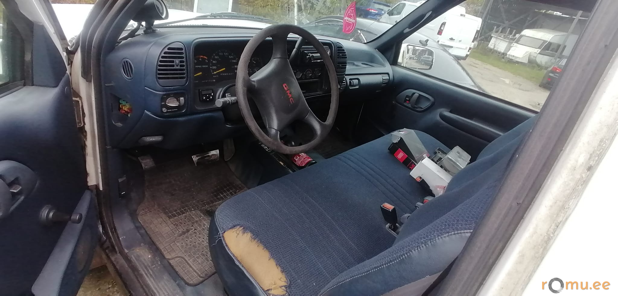 GMC K2500 Pickup (1997) - Image 6