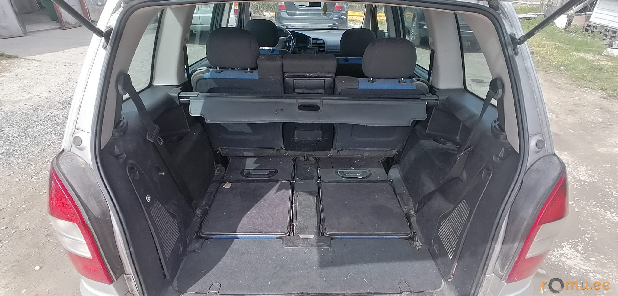 Opel Zafira (2003) - Image 9