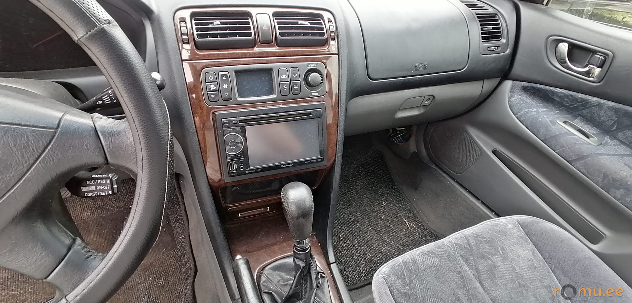 Mitsubishi Galant (2000) - Image 7