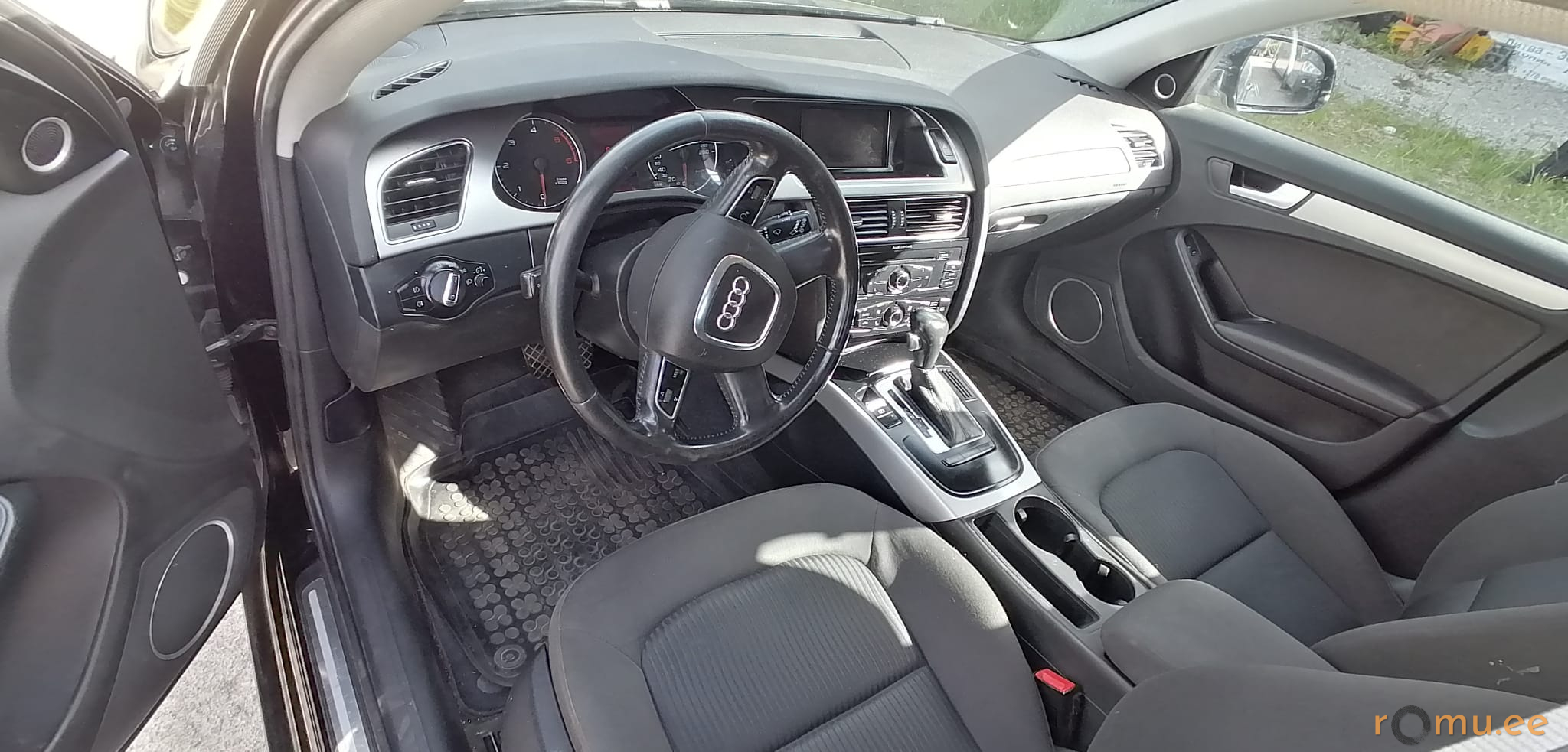 Audi A4 Avant (2011) - Image 6