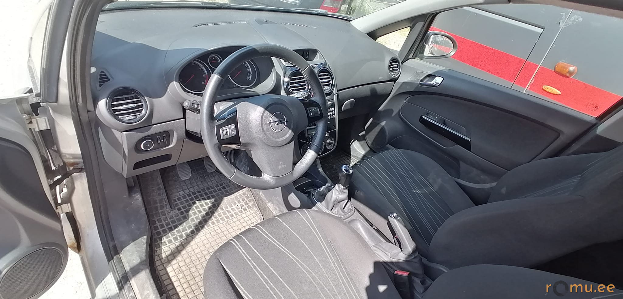 Opel Corsa (2010) - Image 7