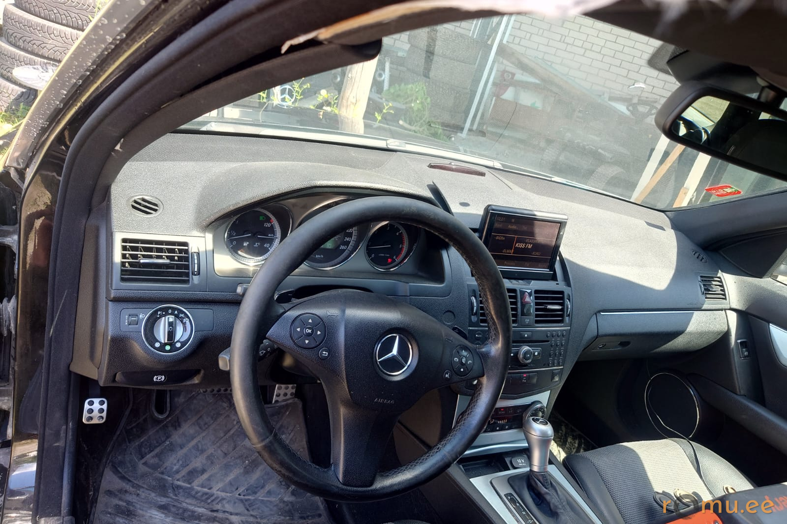 Mercedes-Benz C220 CDi (2008) - Image 6