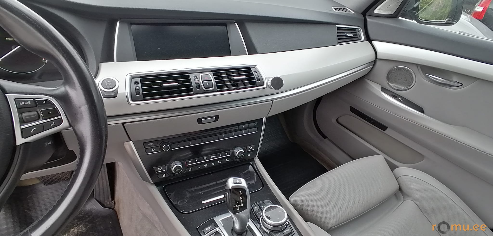 BMW 530d Gran Turismo (2010) - Image 8
