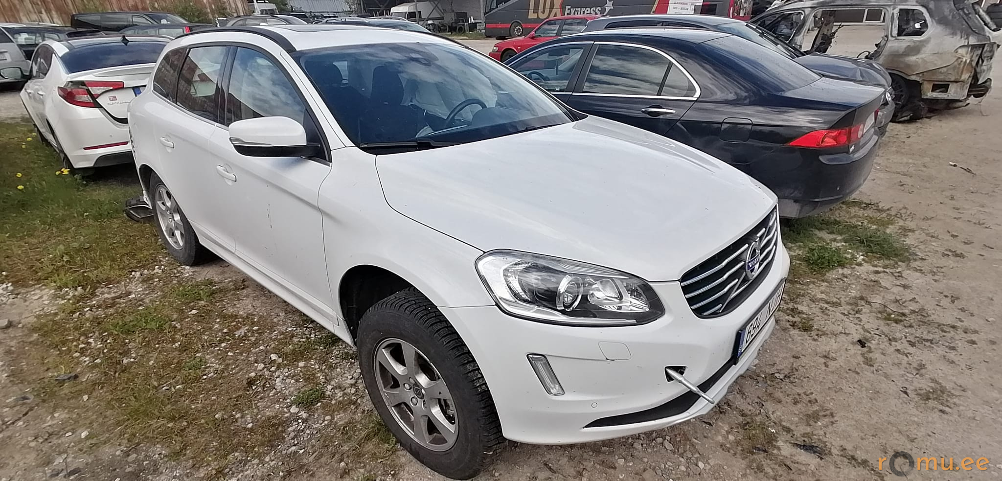 Volvo XC60 (2015) - Image 2