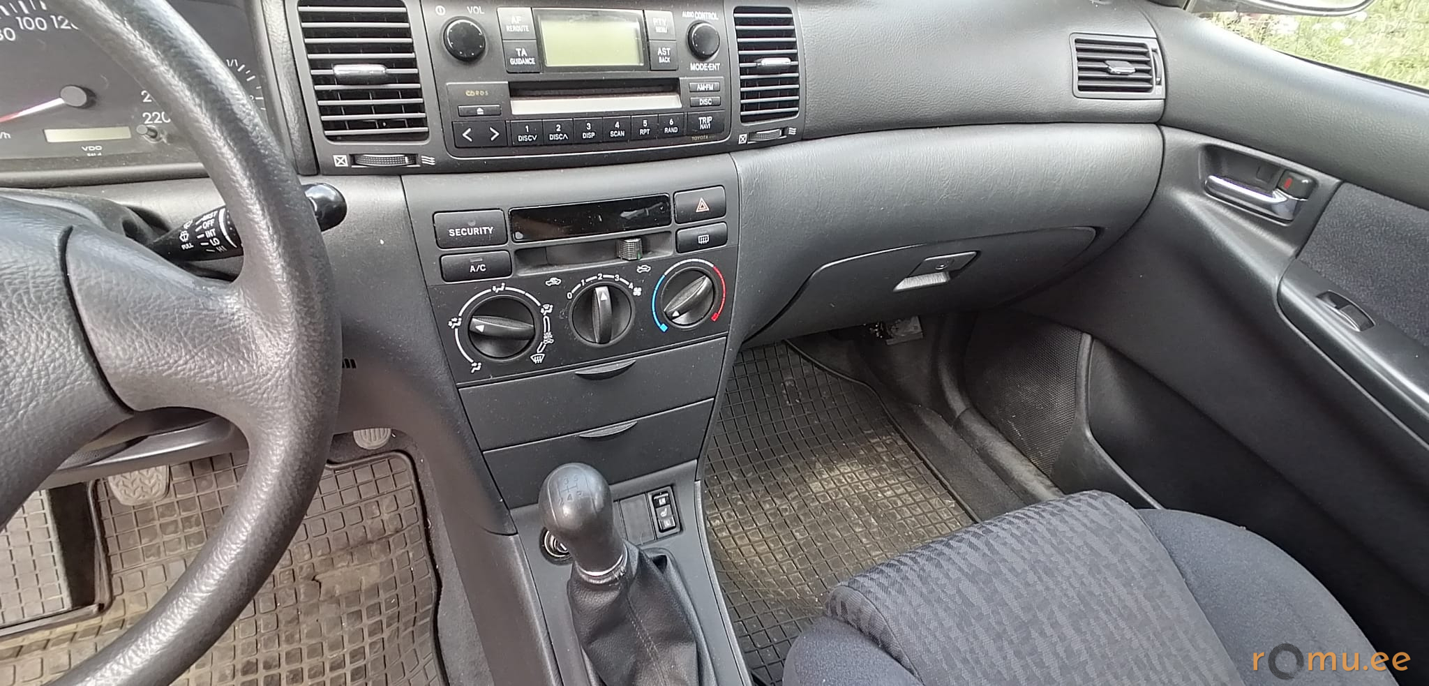 Toyota Corolla (2002) - Image 6