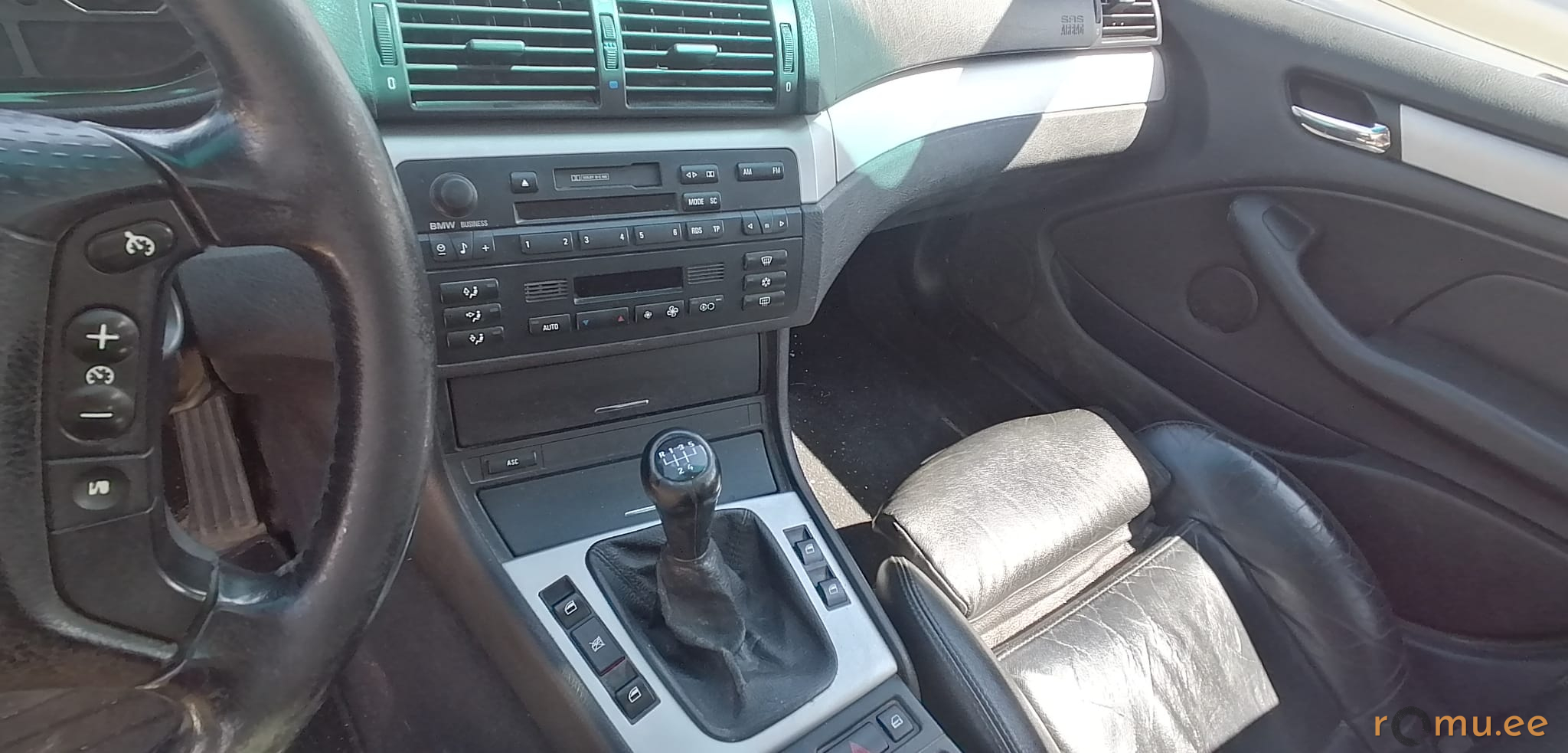 BMW 330d (2001) - Image 8