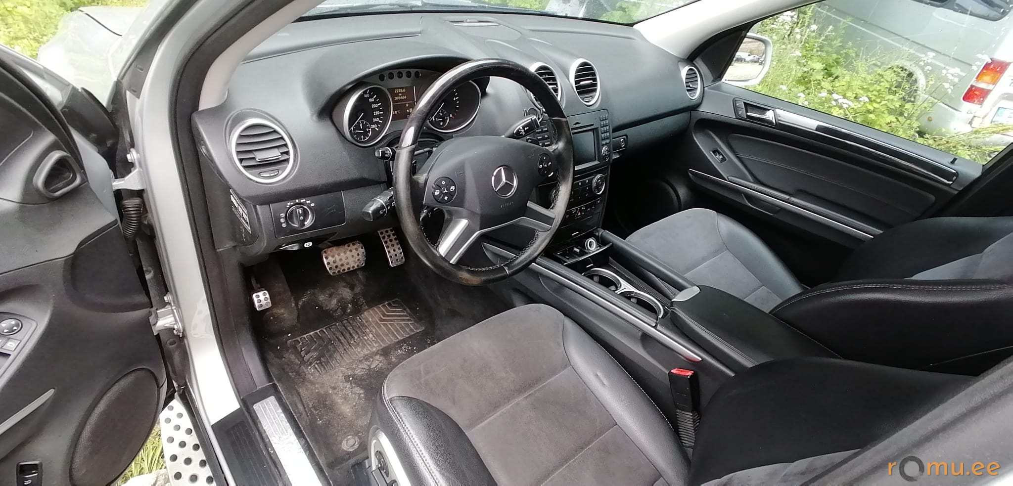 Mercedes-Benz ML450 CDi 4Matic (2010) - Image 6